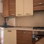 Light & Cozy Flat Near Navigli, Iulm, Bocconi