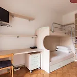 Light & Cozy Flat Near Navigli, Iulm, Bocconi
