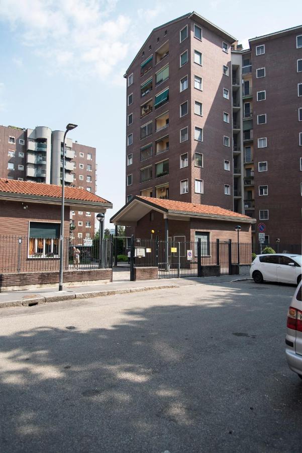 Light & Cozy Flat Near Navigli, Iulm, Bocconi Apartment Mailand